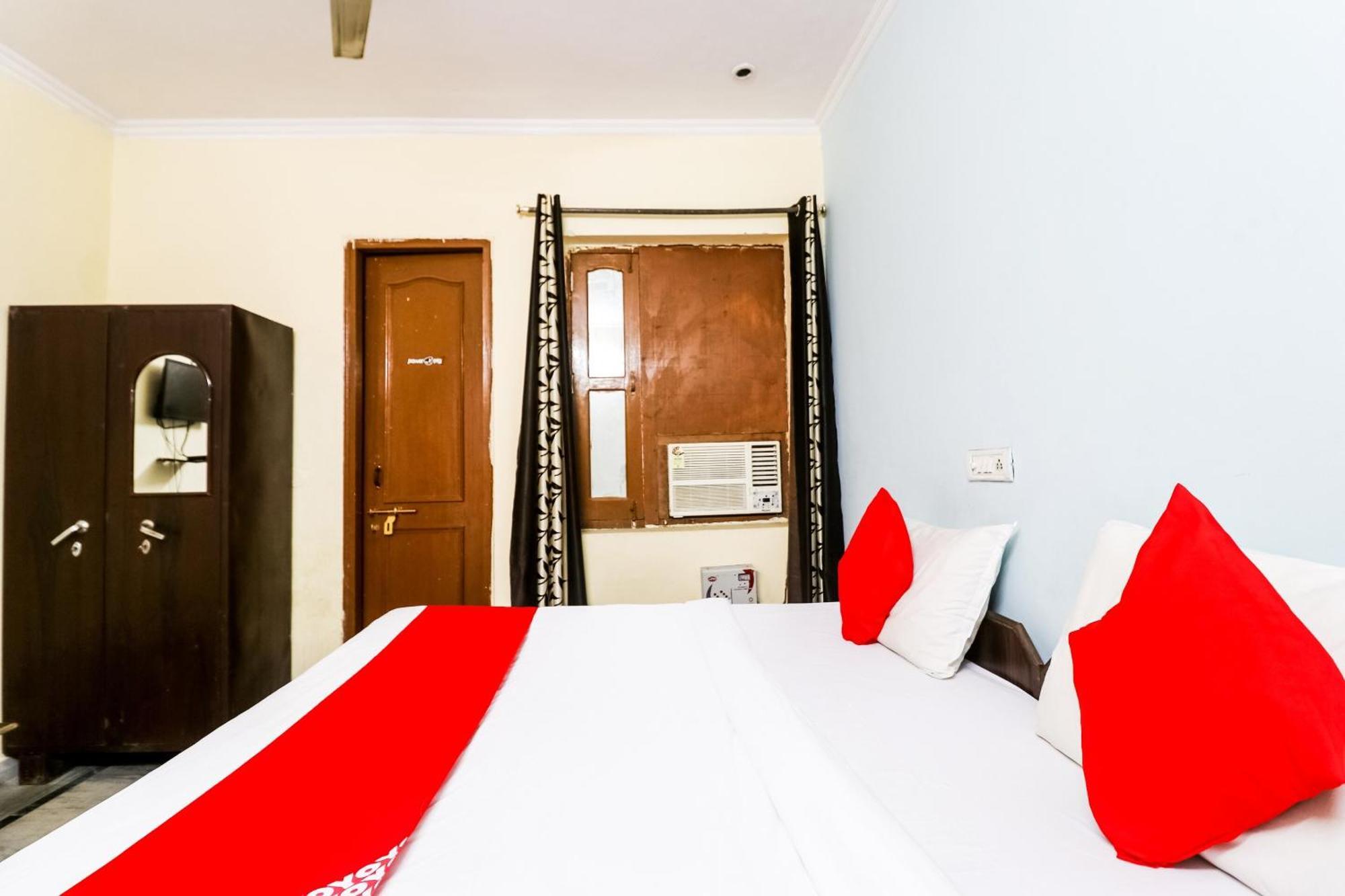 גורגאון Hotel O Maurya Residency מראה חיצוני תמונה