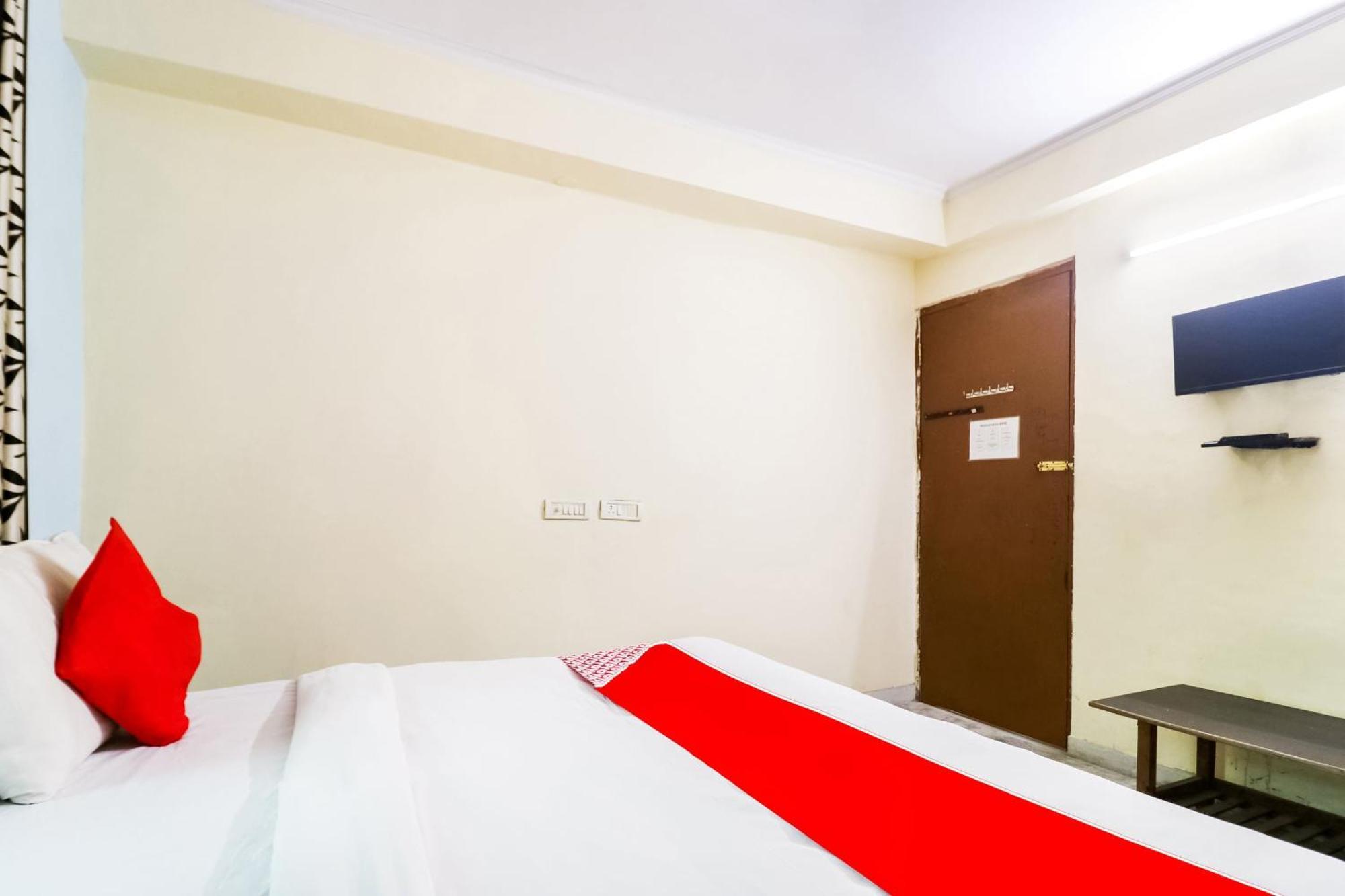 גורגאון Hotel O Maurya Residency מראה חיצוני תמונה